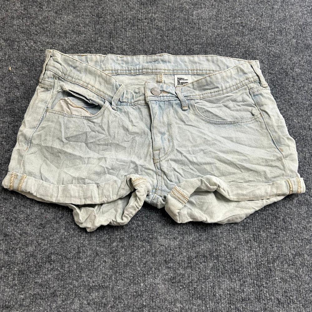 H&M Shorts Womens 36 Light Wash Viscose Skinny Low Waist Cuffed Denim Casual